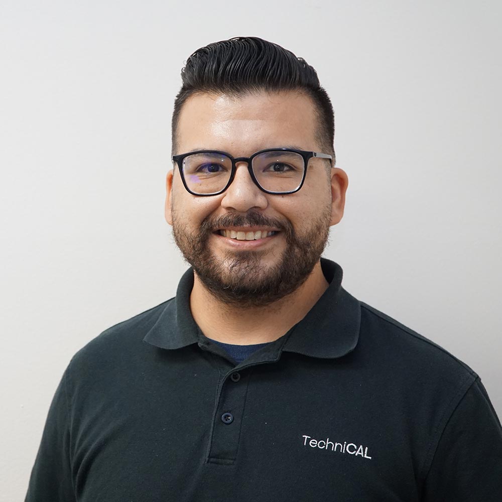 Headshot photo of Chris Lopez
