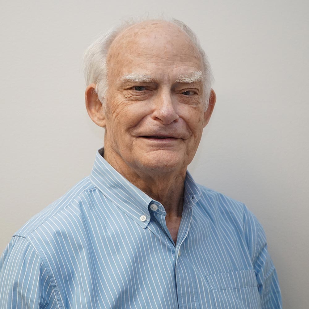 Headshot photo of Lee Cabes